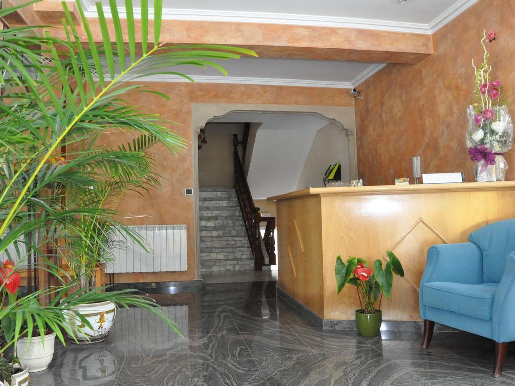 Hostal Paz Гондомар Экстерьер фото